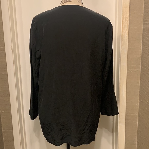 π Unleash Your Inner Wild Side - Club Monaco Krista Leopard Print Silk Top! π - Picture 4 of 13